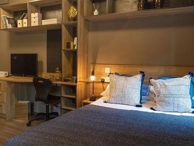 Picture 106